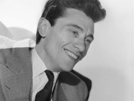 Robert Lamoureux, acteur et chansonnier français