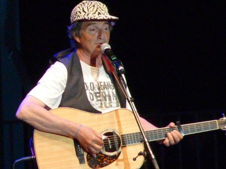 La mort de l'auteur-compositeur-interprète Hervé Cristiani à 66 ans