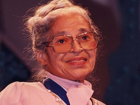 Rosa Parks, icône de la déségrégation aux États-Unis