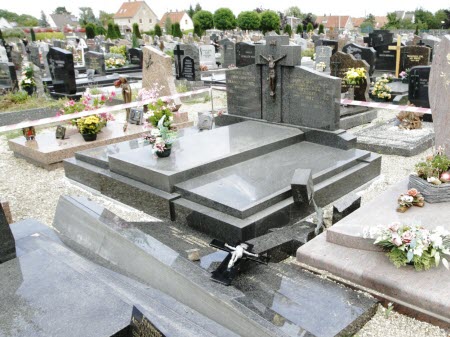 Les exhumations administratives