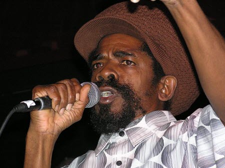Cocoa Tea, l'icône du reggae, s'est éteint à 65 ans : une voix inoubliable