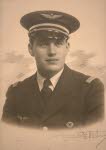 Le pilote de chasse et lieutenant Guy Le Stum