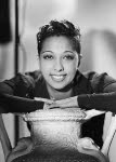 La mort de la chanteuse et danseuse Joséphine Baker