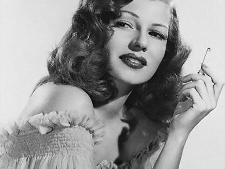 Rita Hayworth, icône sacrifiée d’Hollywood, s’éteint à 68 ans le 14 mai 1987