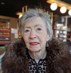 Mme Carmen Fénard