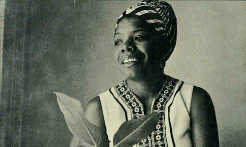 Photographie de Maya ANGELOU