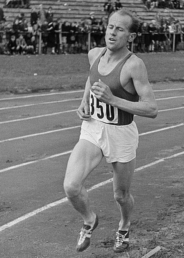 Emil Zátopek, Public domain, via Wikimedia Commons